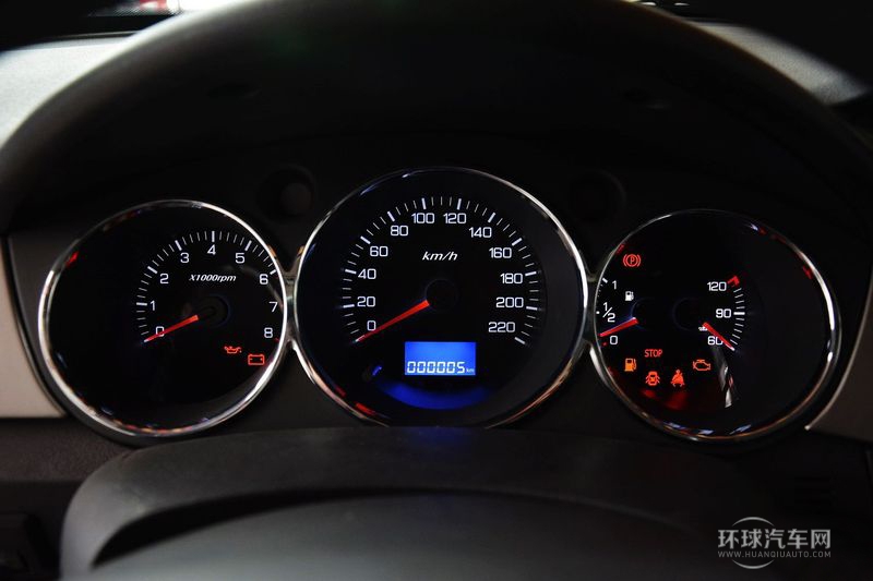 2014款 1.5L 手動(dòng)尊雅型
