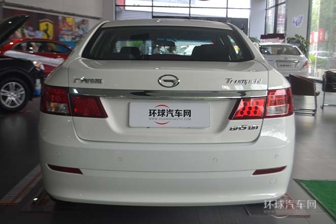 2013款 1.8T 自動(dòng)豪華版