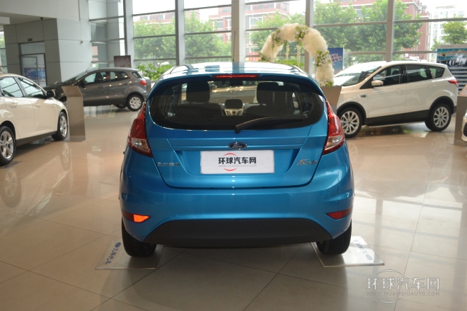 2013款 兩廂 1.5L 自動(dòng)時(shí)尚型