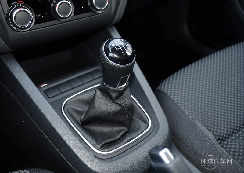 2014款 改款 1.6L 手動(dòng)時(shí)尚型