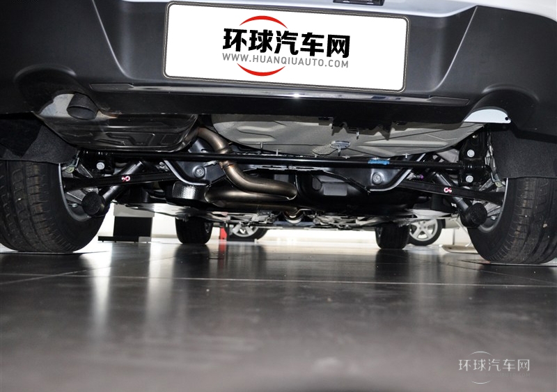 2013款 2.0L 兩周年紀(jì)念 自動天窗經(jīng)典版