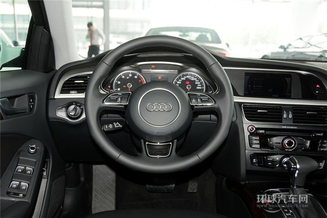 2013款 35 TFSI 自動舒適型