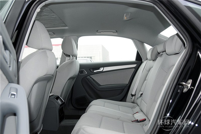 2013款 30 TFSI 手動舒適型