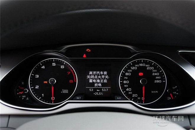 2013款 30 TFSI 手動(dòng)舒適型