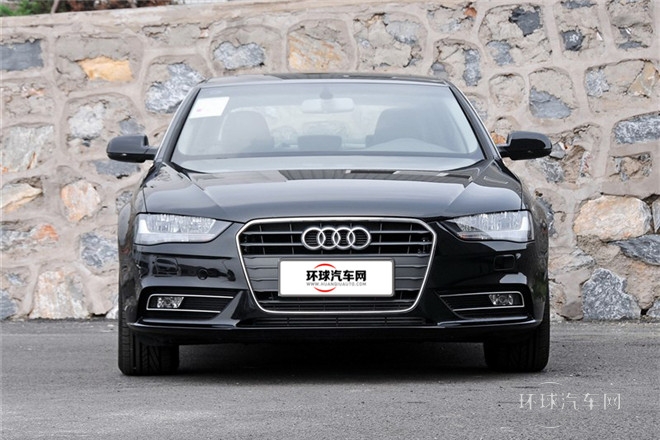 2013款 30 TFSI 手動(dòng)舒適型
