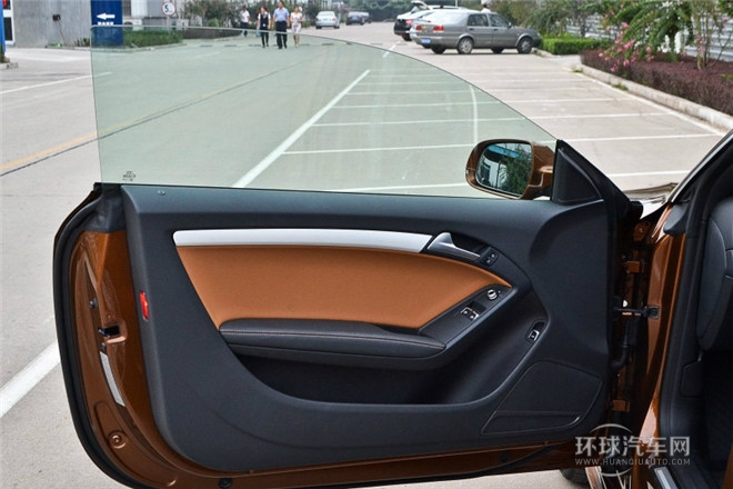 2013款 Coupe 40 TFSI風(fēng)尚版