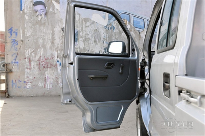 2011款 1.0L基本型無護(hù)欄