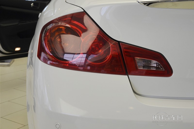 2013款 G25 Sedan 豪華運(yùn)動(dòng)版