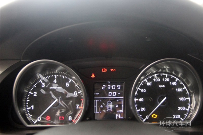 2014款 1.5T 手動(dòng)精英型