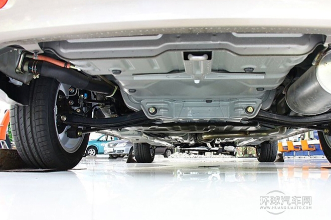 2014款 1.3L 手動標(biāo)準(zhǔn)型