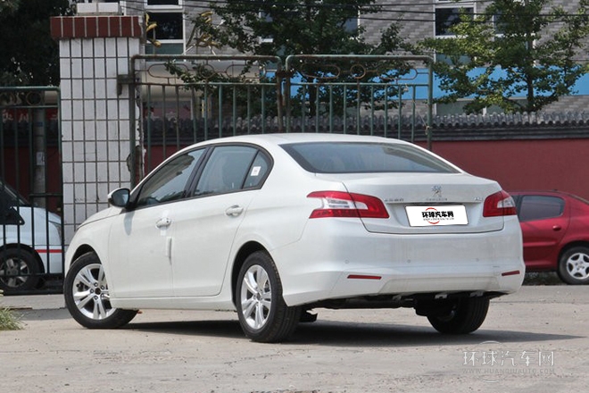 2014款 1.8L 手動(dòng)領(lǐng)先版