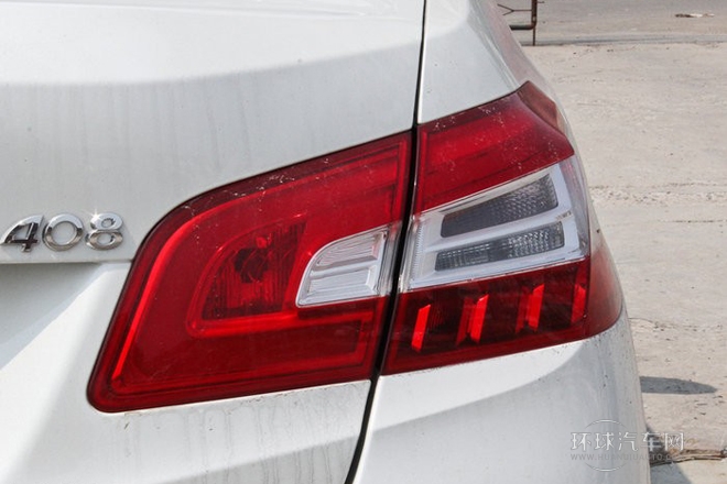 2014款 1.8L 手動(dòng)領(lǐng)先版