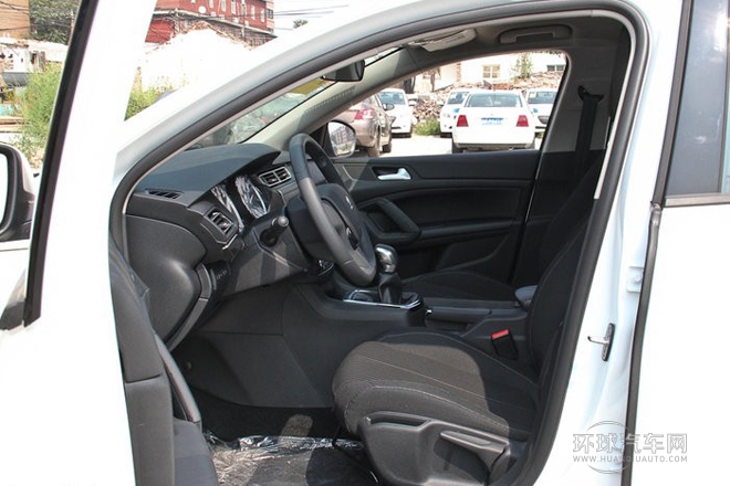 2014款 1.8L 手動領(lǐng)先版