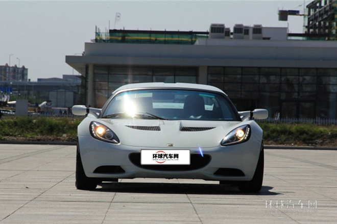 2011款 1.8L R標(biāo)準(zhǔn)版