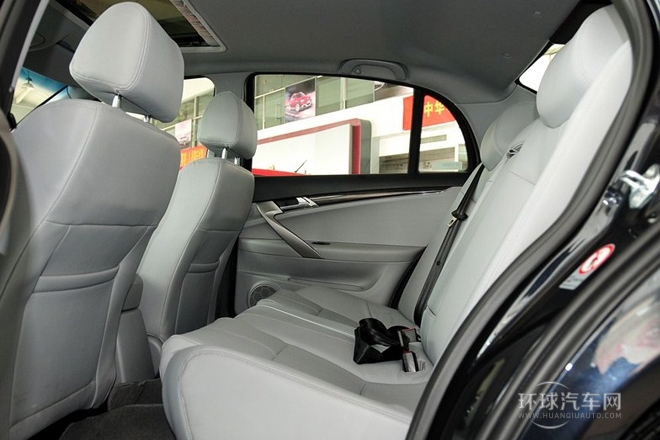 2011款 1.8T 自動(dòng)尊貴型