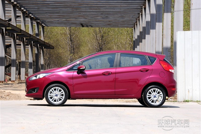 2013款 兩廂 1.5L 自動(dòng)時(shí)尚型