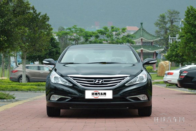 2014款 2.4L 自動(dòng)領(lǐng)先版 國IV
