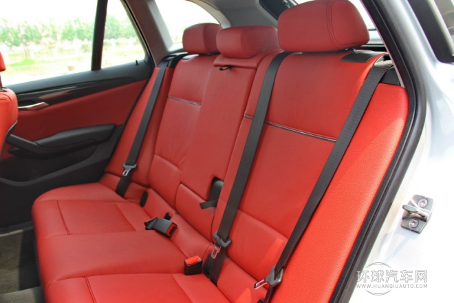 2013款 sDrive20i 運動設(shè)計套裝