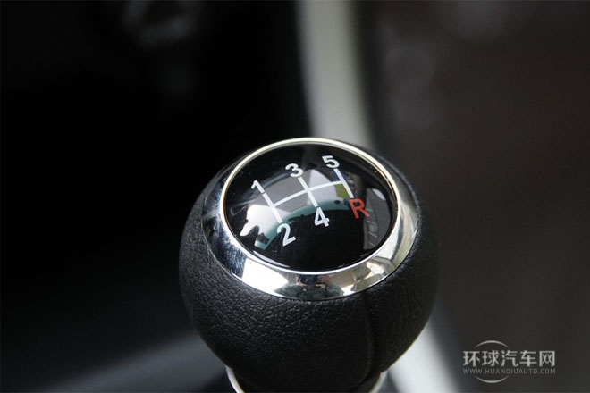 2014款 1.5L 手動(dòng)豪華型