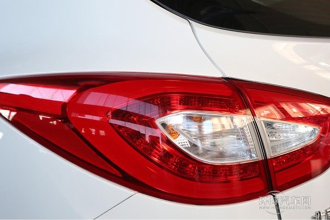 2013款 2.0L 自動(dòng)兩驅(qū)領(lǐng)先型GLX 國(guó)V