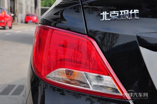 2014款 三廂 1.4L 手動(dòng)頂級(jí)型TOP
