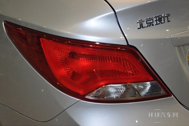 2014款 三廂 1.6L 自動領(lǐng)先型GLX