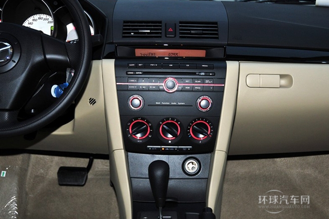 2012款 1.6L 自動經(jīng)典標準型