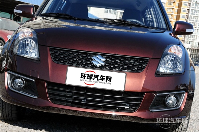2013款 1.5L 手動標(biāo)準(zhǔn)版