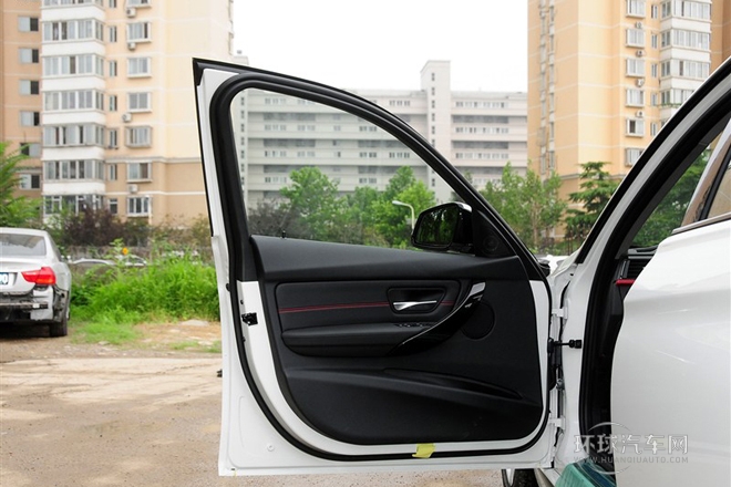 2014款 328i xDrive運(yùn)動(dòng)設(shè)計(jì)套裝