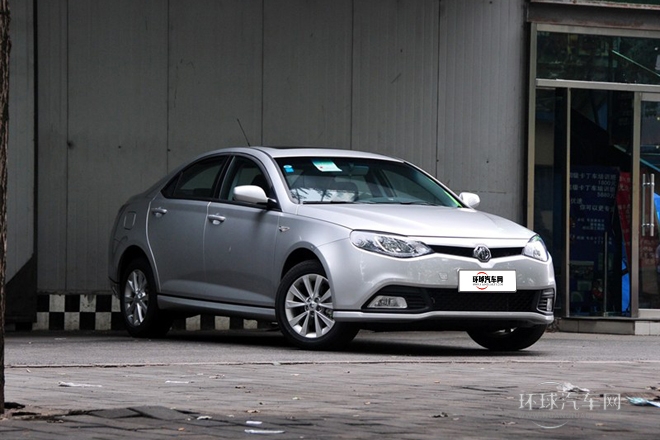2013款 三廂 1.8T 自動精英版