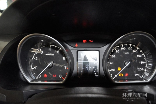 2014款 2.0T 手動(dòng)尊貴型