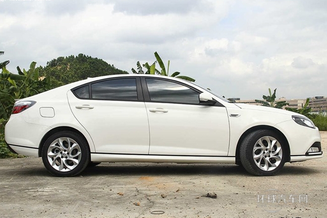 2014款 掀背 1.8T 自動(dòng)精英版