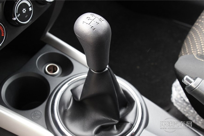 2013款 1.6L 手動兩驅(qū)標(biāo)準(zhǔn)版