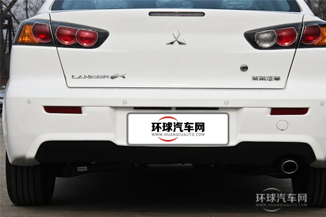 2013款 致尚版 1.8L CVT豪華型