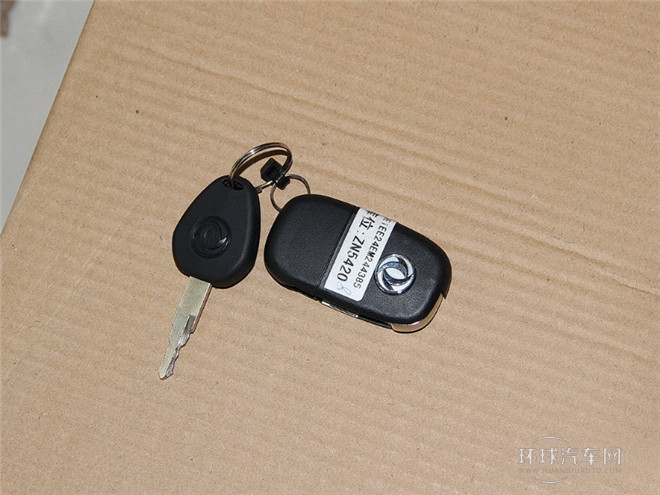 2014款 1.5L 手動(dòng)智驅(qū)感恩版