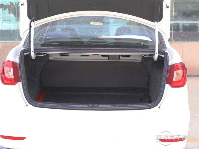 2014款 1.5L 手動智驅(qū)感恩版