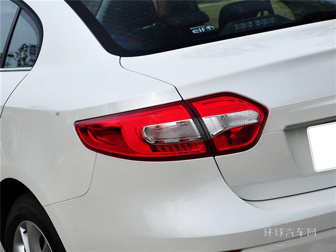 2015款 2.0L 時(shí)尚版