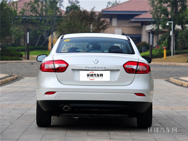 2015款 2.0L 時(shí)尚版