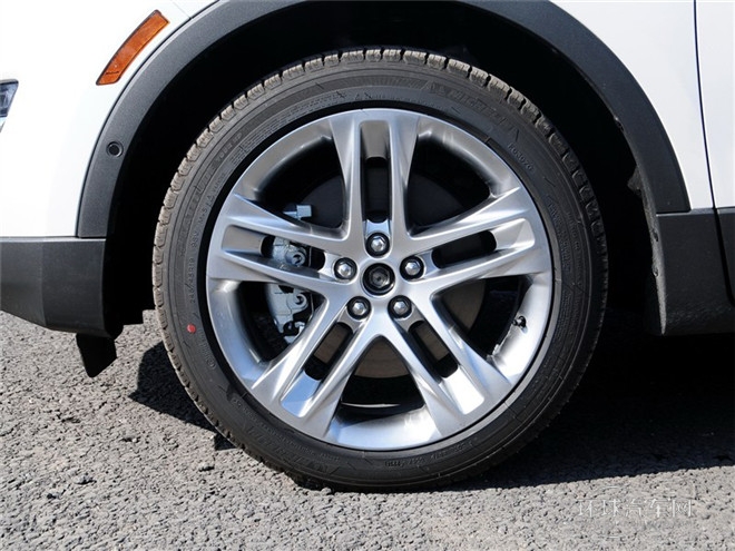 2014款 2.0T 四驅(qū)尊雅版