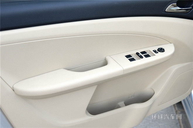 2015款 1.5L 手動(dòng)金鉆型