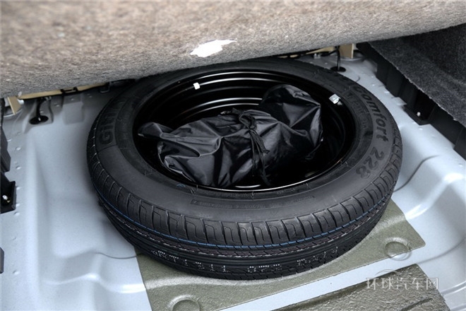 2015款 1.5L 手動(dòng)金鉆型