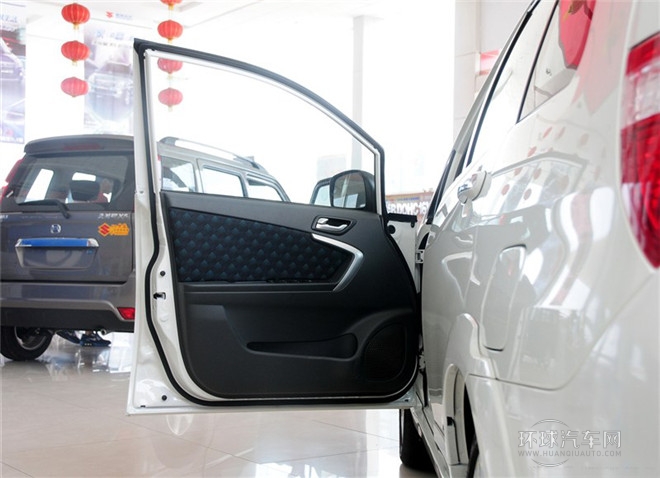 2014款 兩廂 1.4L 手動(dòng)夢(mèng)想型