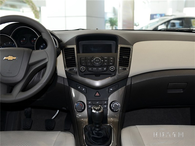 2015款 1.5L 經(jīng)典 SE MT