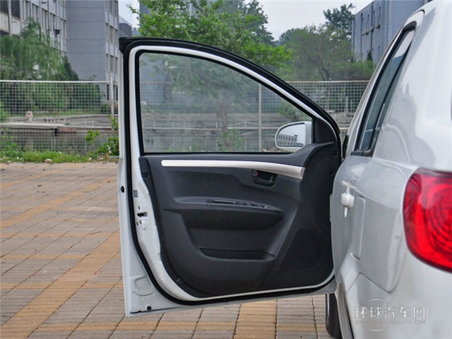 2014款 1.5L 手動進(jìn)取型