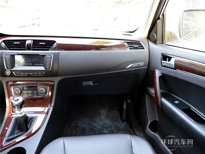 2014款 2.0T 手動(dòng)豪華型