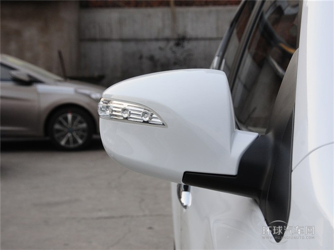2015款 2.0L 自動兩驅(qū)智能型 國V