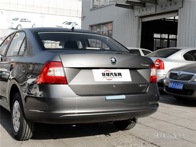 2015款 1.6L 手動(dòng)樂選型