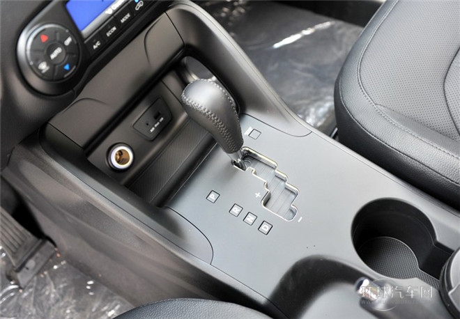 2015款 2.0L 自動(dòng)兩驅(qū)智能型 國IV