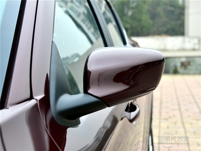 2015款 1.6L 手動(dòng)時(shí)尚型