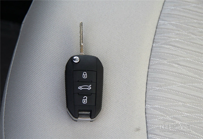 2015款 質(zhì)尚版 1.6L 自動舒適型
